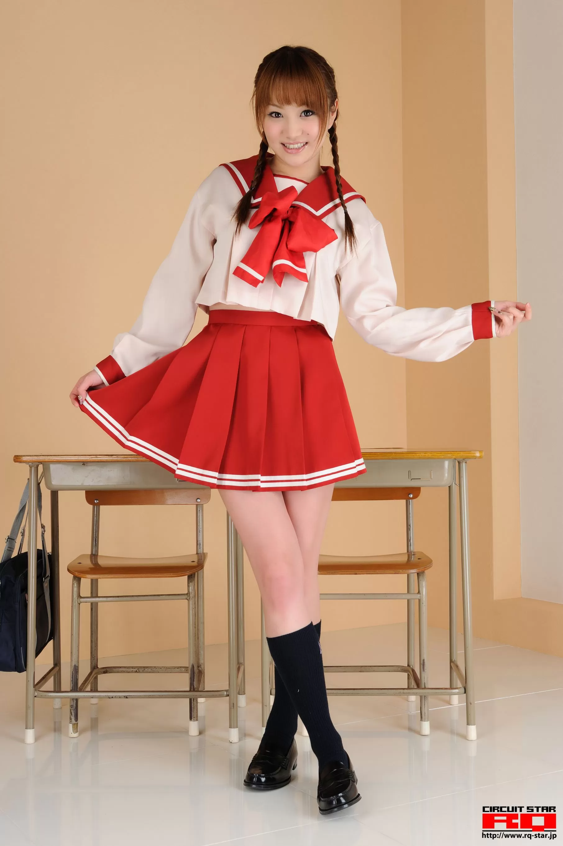 [RQ-STAR] 葵由里佳 Sailor Style 水手服系列 写真集 Vol.845498-5