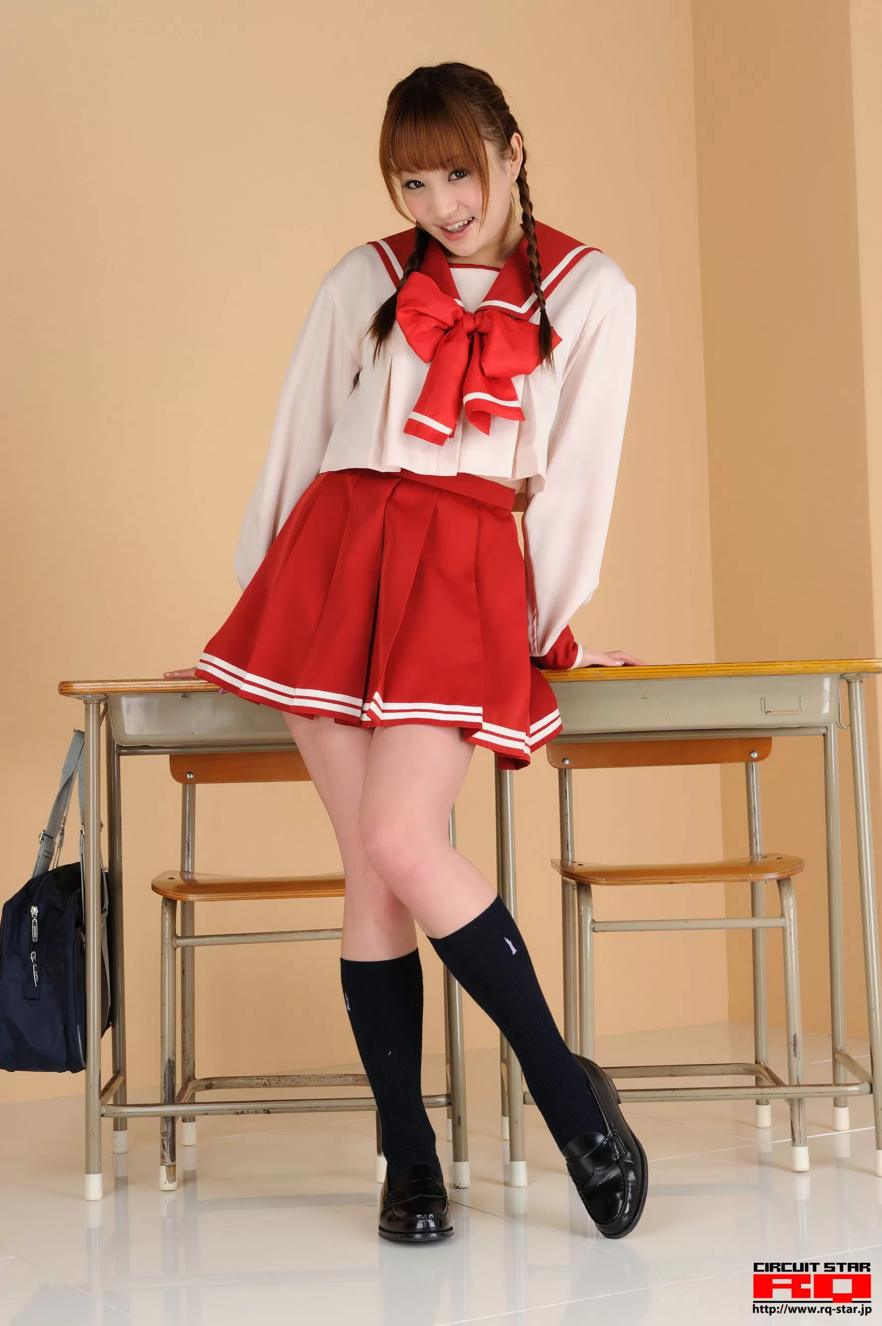 [RQ-STAR] 葵由里佳 Sailor Style 水手服系列 写真集 Vol.845498-4