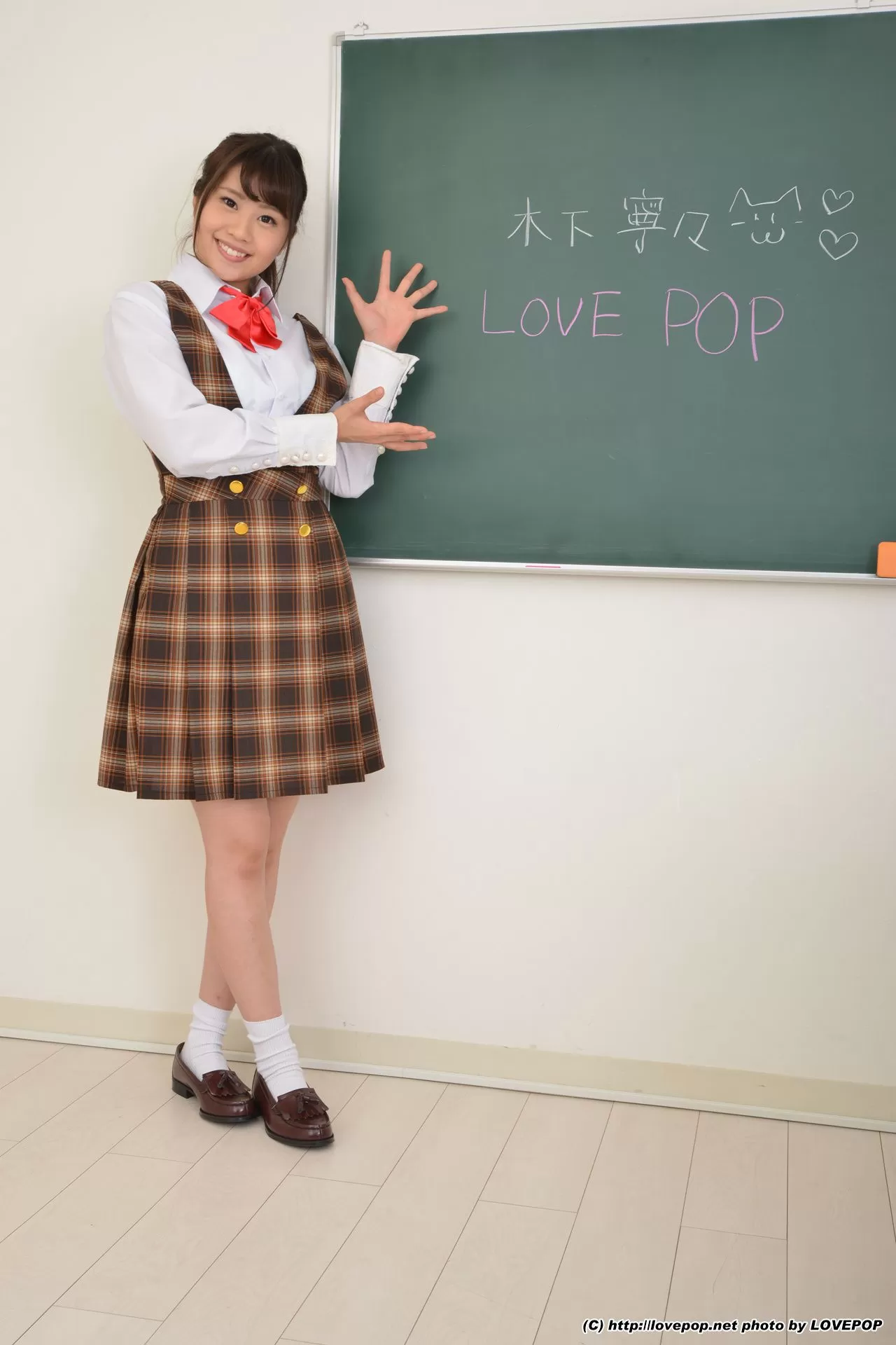 Nene Kinoshita 木下宁々 教室系列Set6 [LovePop] Vol.319257-4